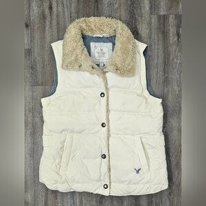 American Eagle Outfitters Women's Cream Down Puffer Vest-Size Medium